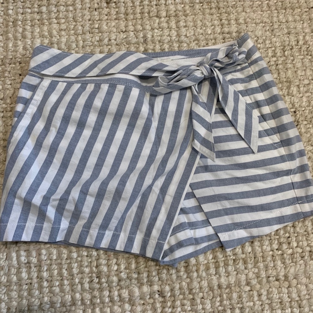 Vineyard vines shorts